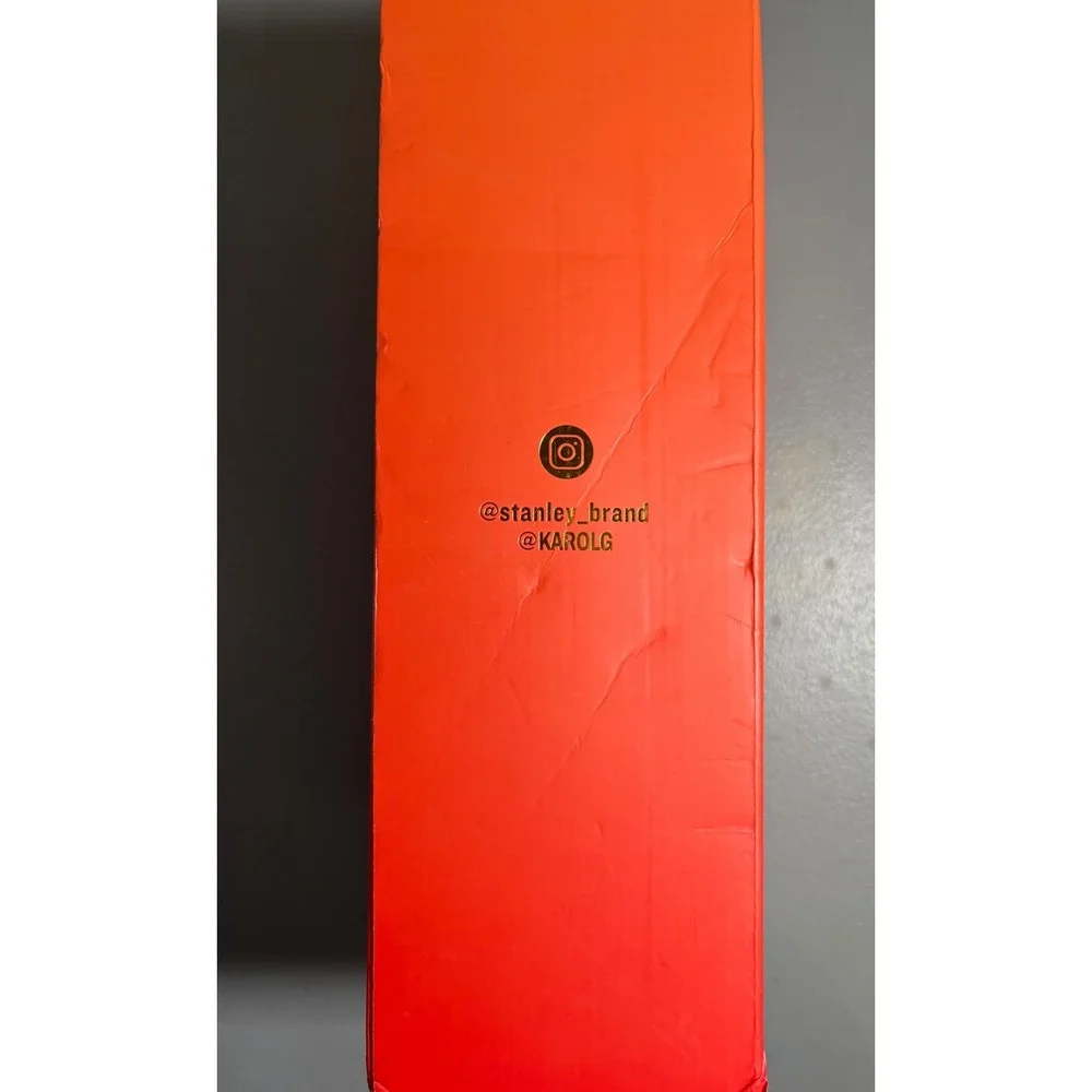 Stanley Karol G Quencher H2.0 Tumbler 40 oz Red Orange Limited Edition Floral